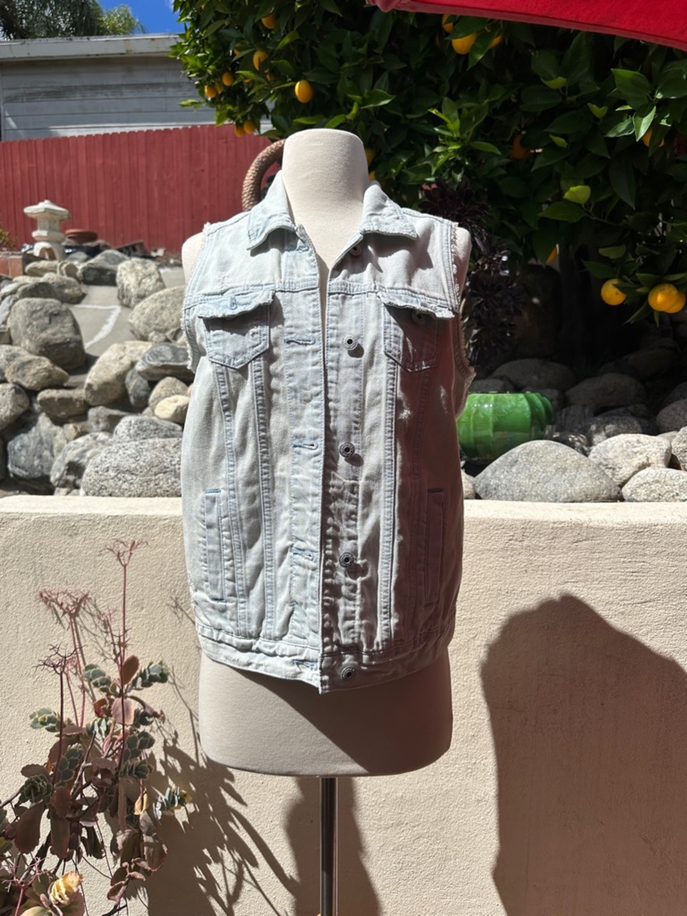 abercrombie kids Light Blue Denim Vest Size 15/16